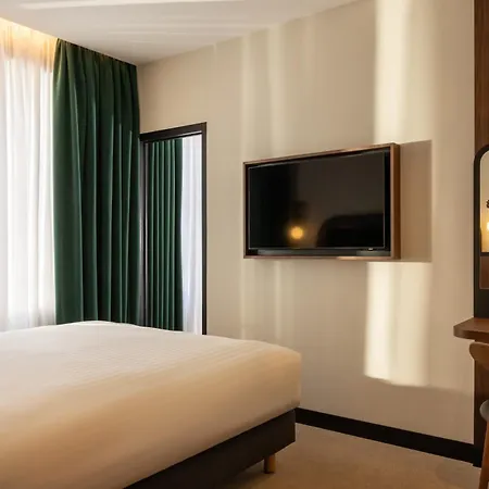 Hotel Le Richemont Paris